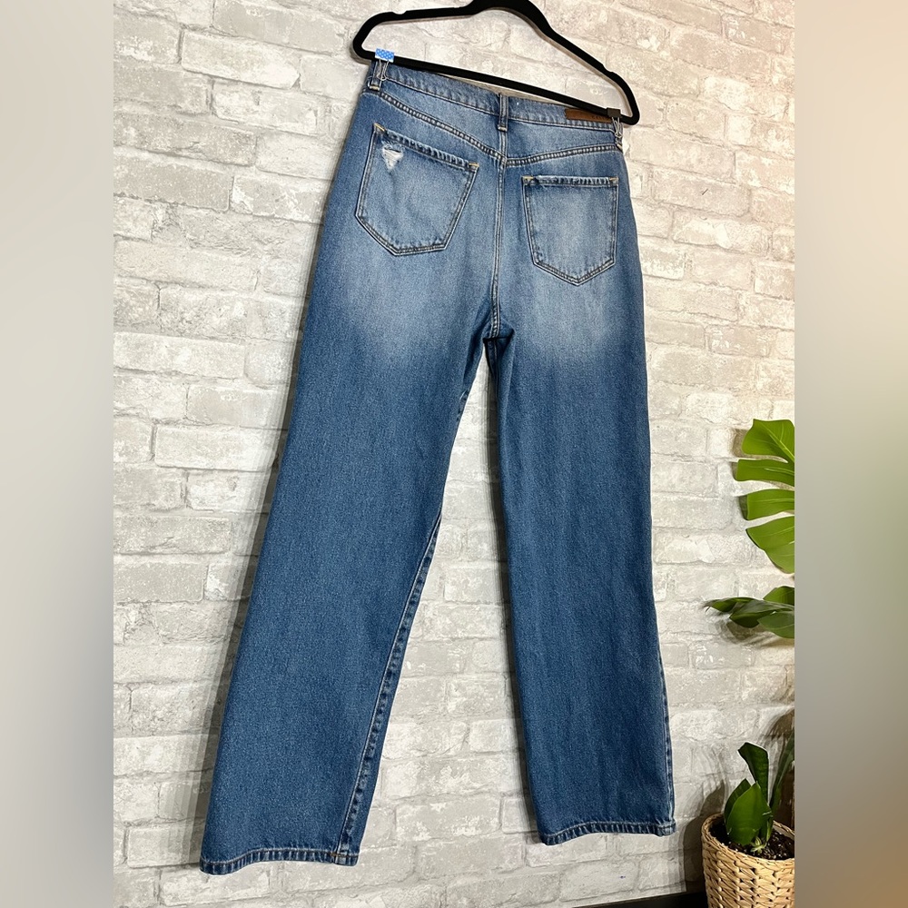 Straight Leg Jeans, Relaxed Fit